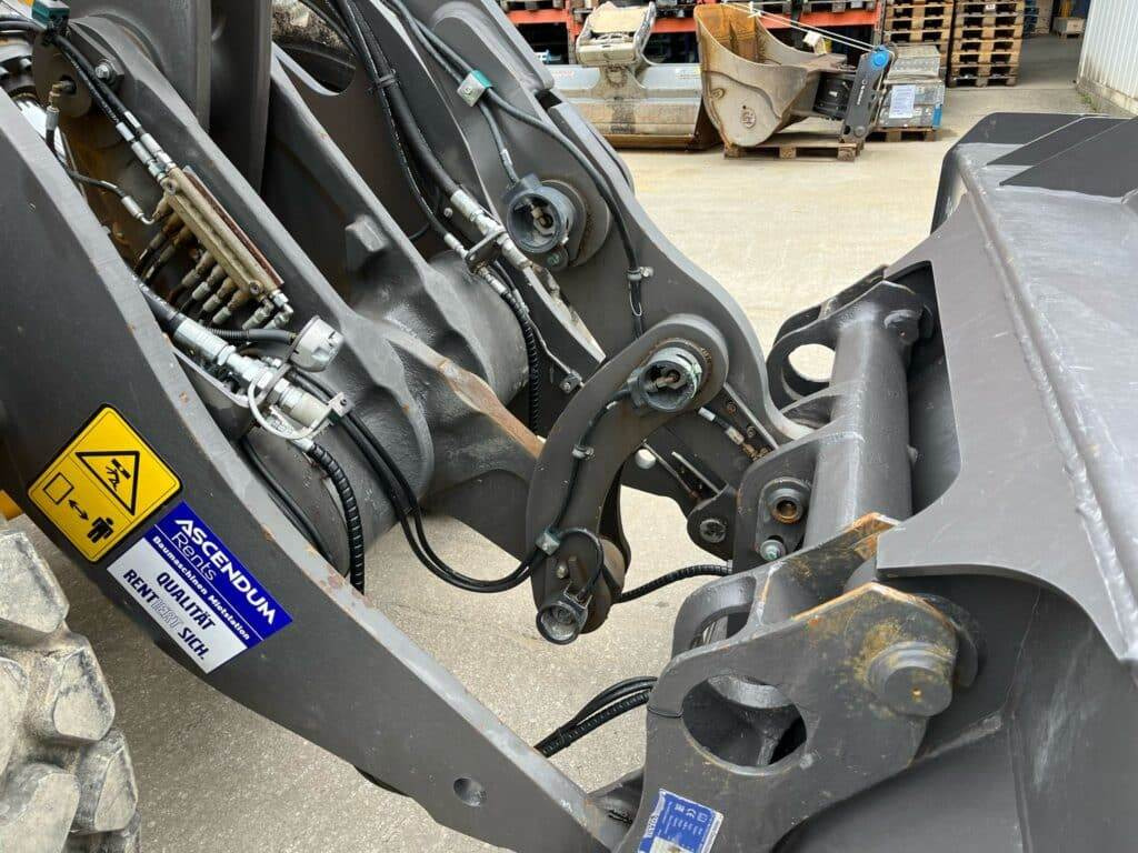 Volvo L60H - Wheel loader: picture 5 Volvo L60H - Wheel loader: picture 5
