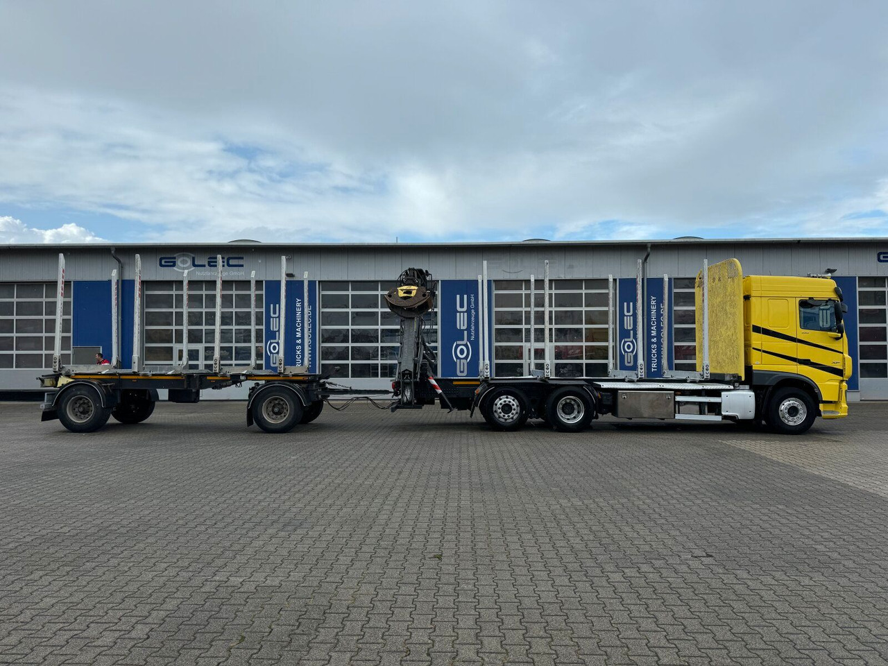 DAF XF 530 6x2 Holztransport Kran PENZ 15Z9.50 *Anh. - Timber truck, Crane truck: picture 5 DAF XF 530 6x2 Holztransport Kran PENZ 15Z9.50 *Anh. - Timber truck, Crane truck: picture 5