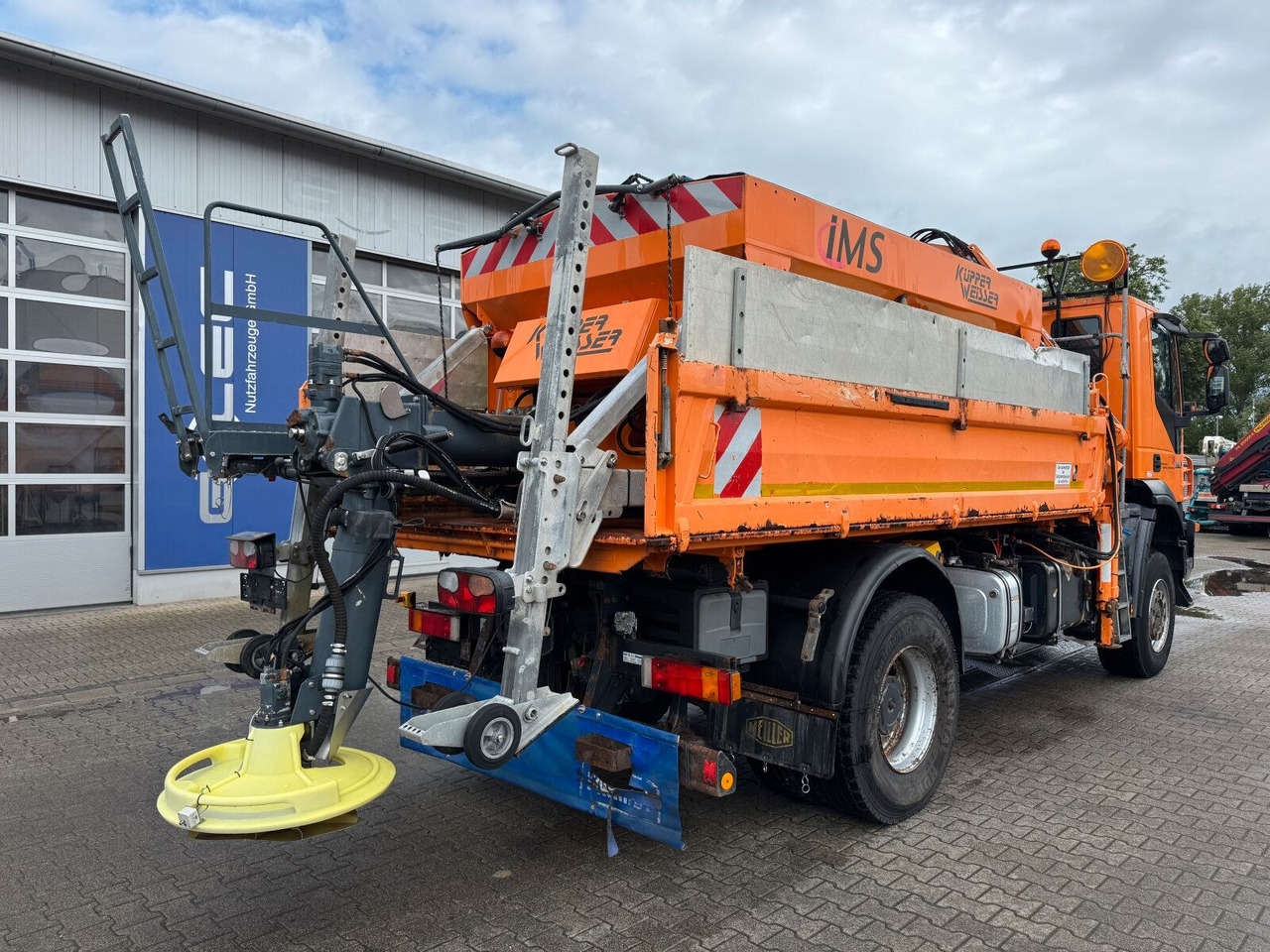 Iveco TRAKKER Kipper Kran TEREX 85.2 Winterdienst - Crane truck: picture 4 Iveco TRAKKER Kipper Kran TEREX 85.2 Winterdienst - Crane truck: picture 4