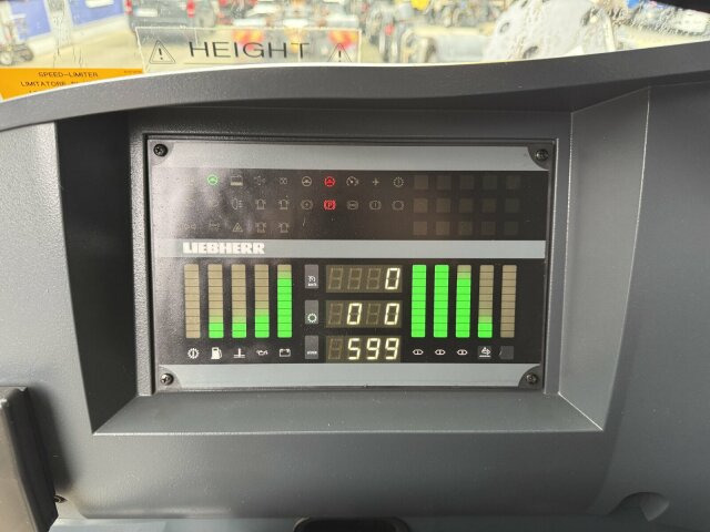 Liebherr LTM 1070-4.2 Autokran mit Spitze *TOP Zustand - All terrain crane: picture 2 Liebherr LTM 1070-4.2 Autokran mit Spitze *TOP Zustand - All terrain crane: picture 2