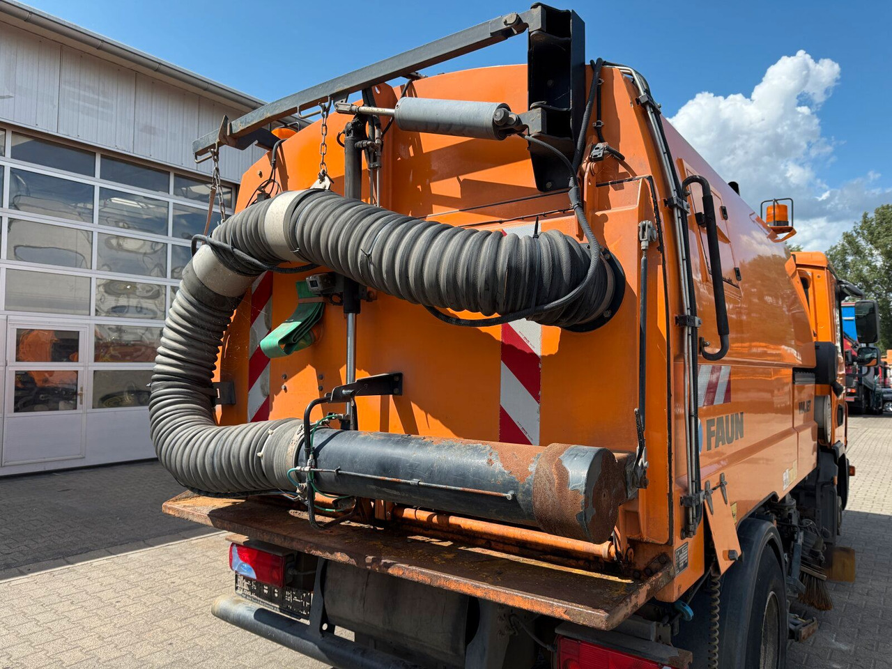 Road sweeper MAN 12.220 4x2 BL Kehrmaschine Viajet 5RHS: picture 19
