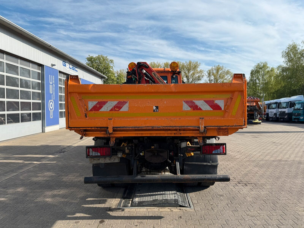 MAN TGA 18.360 4x4 Dreiseiten-Kipper Kran PALFINGER - Tipper, Crane truck: picture 4 MAN TGA 18.360 4x4 Dreiseiten-Kipper Kran PALFINGER - Tipper, Crane truck: picture 4