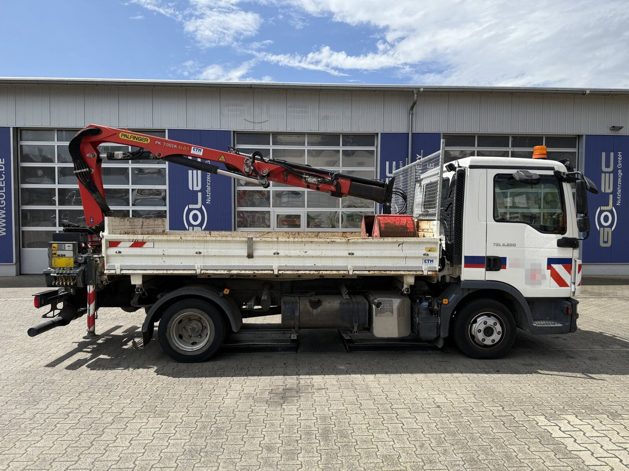 MAN TGL 8.220 4x2 Kipper Kran Palfinger 7.001-K A - Tipper van: picture 3 MAN TGL 8.220 4x2 Kipper Kran Palfinger 7.001-K A - Tipper van: picture 3