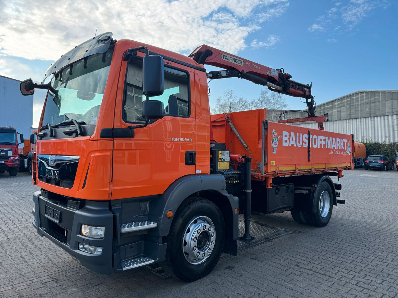 MAN TGM 18.340 4x2 Euro 6 Kipper Kran PK11001.K - Crane truck: picture 2 MAN TGM 18.340 4x2 Euro 6 Kipper Kran PK11001.K - Crane truck: picture 2