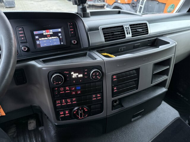 MAN TGS 26.460 6x2 Euro 6 Absetzkipper Meiller - Skip loader truck: picture 4 MAN TGS 26.460 6x2 Euro 6 Absetzkipper Meiller - Skip loader truck: picture 4
