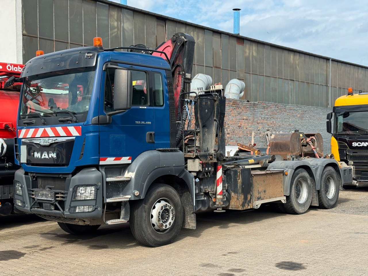 MAN TGS 28.480 6x4 Abrollkipper Kran Greifer 4,63 T - Hook lift truck, Crane truck: picture 1 MAN TGS 28.480 6x4 Abrollkipper Kran Greifer 4,63 T - Hook lift truck, Crane truck: picture 1