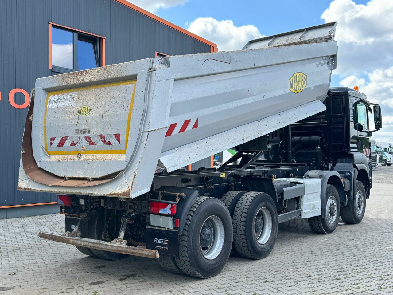 MAN TGS 35.460 8x6 BB Muldenkipper Meiller - Skip loader truck: picture 5 MAN TGS 35.460 8x6 BB Muldenkipper Meiller - Skip loader truck: picture 5