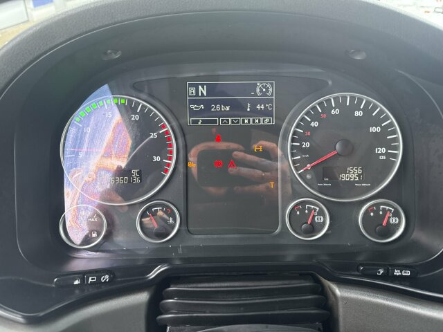 MAN TGX 26.440 Abrollkipper HYVA 20.60.S - Hook lift truck: picture 2 MAN TGX 26.440 Abrollkipper HYVA 20.60.S - Hook lift truck: picture 2