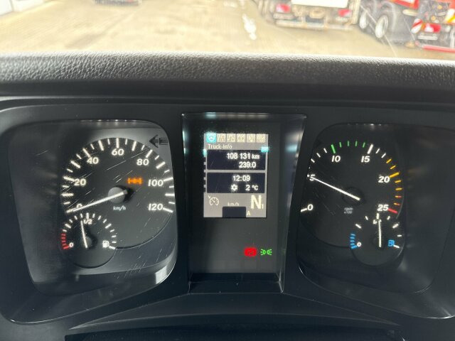 Mercedes-Benz AROCS 3751 6x4 Euro 6 Betonpumpe Liebherr 41M5 - Concrete pump truck: picture 3 Mercedes-Benz AROCS 3751 6x4 Euro 6 Betonpumpe Liebherr 41M5 - Concrete pump truck: picture 3