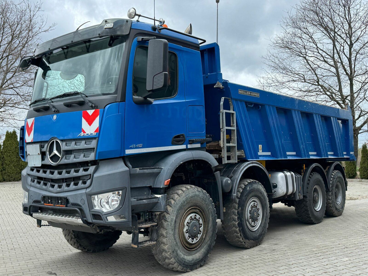 Mercedes-Benz AROCS 4145 8x8 EURO6 Muldenkipper TOP! - Tipper: picture 2 Mercedes-Benz AROCS 4145 8x8 EURO6 Muldenkipper TOP! - Tipper: picture 2