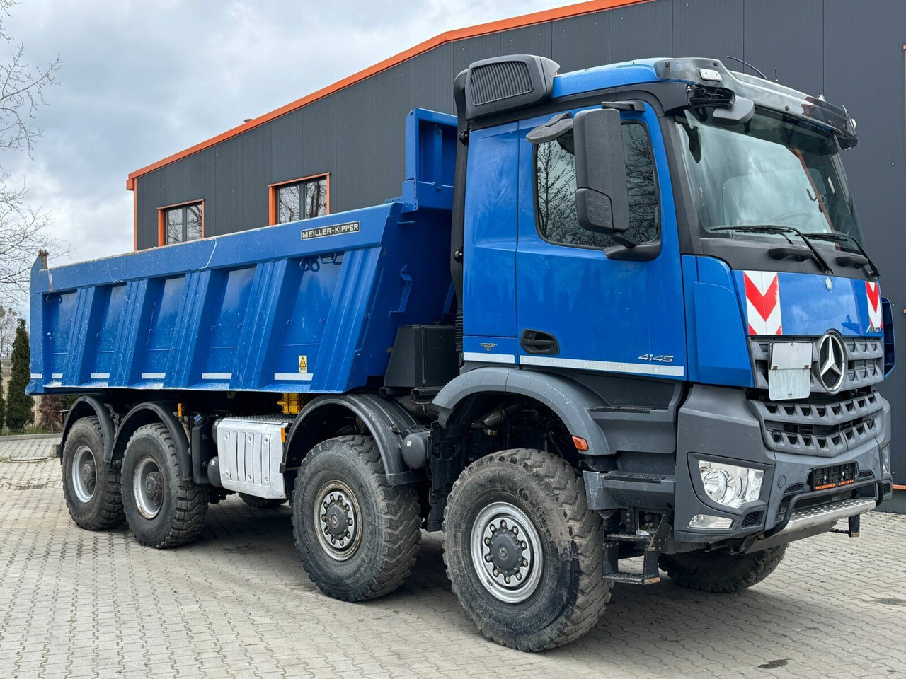 Mercedes-Benz AROCS 4145 8x8 EURO6 Muldenkipper TOP! - Tipper: picture 1 Mercedes-Benz AROCS 4145 8x8 EURO6 Muldenkipper TOP! - Tipper: picture 1