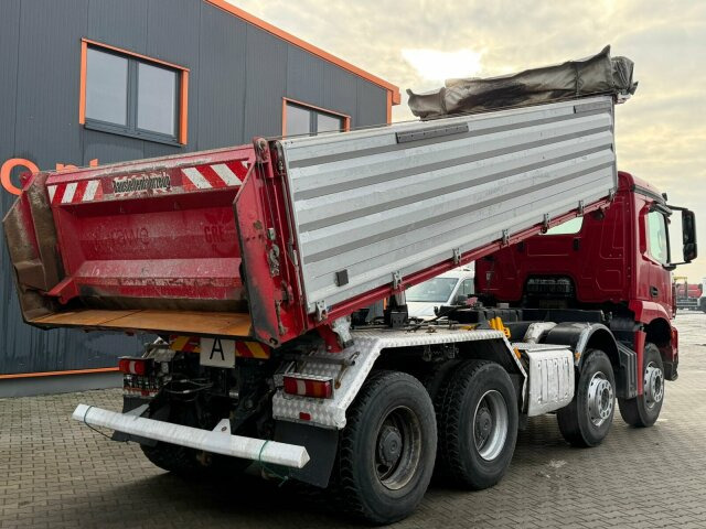 Mercedes-Benz Arocs 3243 8x4 Kipper Schwarzmuller Bordmatik - Tipper: picture 2 Mercedes-Benz Arocs 3243 8x4 Kipper Schwarzmuller Bordmatik - Tipper: picture 2