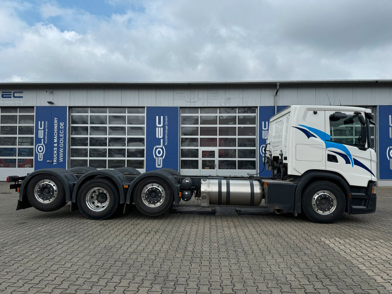 Scania G 410 B8x2*6 NB LNG Fahrgestell Nebenantrieb - Cab chassis truck, Crane truck: picture 4 Scania G 410 B8x2*6 NB LNG Fahrgestell Nebenantrieb - Cab chassis truck, Crane truck: picture 4