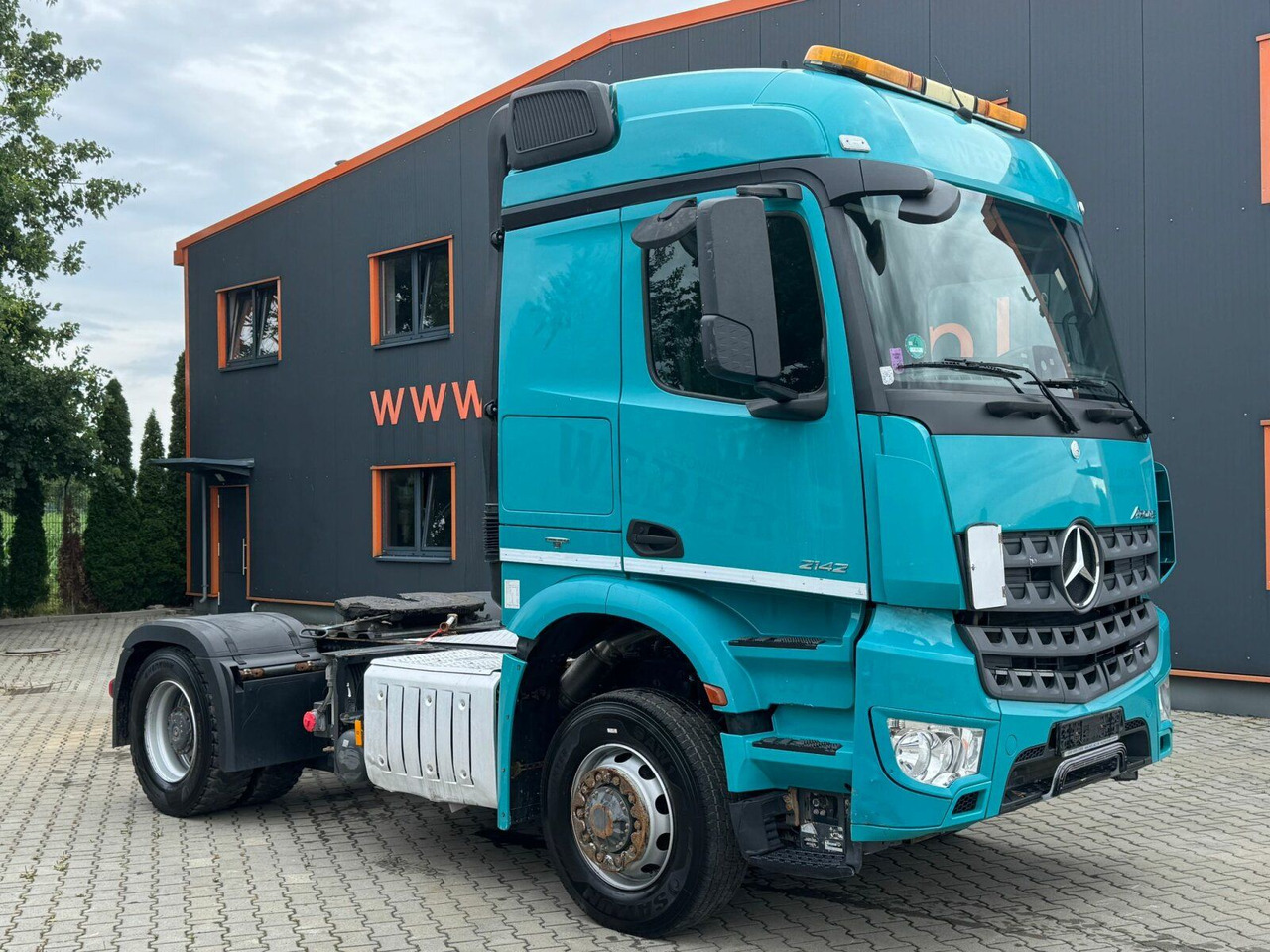 Mercedes-Benz Arocs 2142 4x4H SZM Euro 6 Kipphydraulik - Tractor unit: picture 1 Mercedes-Benz Arocs 2142 4x4H SZM Euro 6 Kipphydraulik - Tractor unit: picture 1