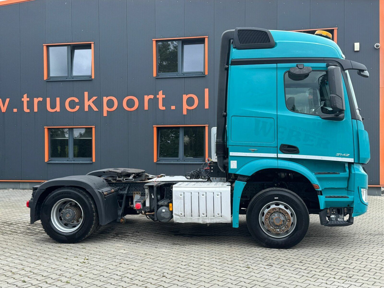 Mercedes-Benz Arocs 2142 4x4H SZM Euro 6 Kipphydraulik - Tractor unit: picture 4 Mercedes-Benz Arocs 2142 4x4H SZM Euro 6 Kipphydraulik - Tractor unit: picture 4
