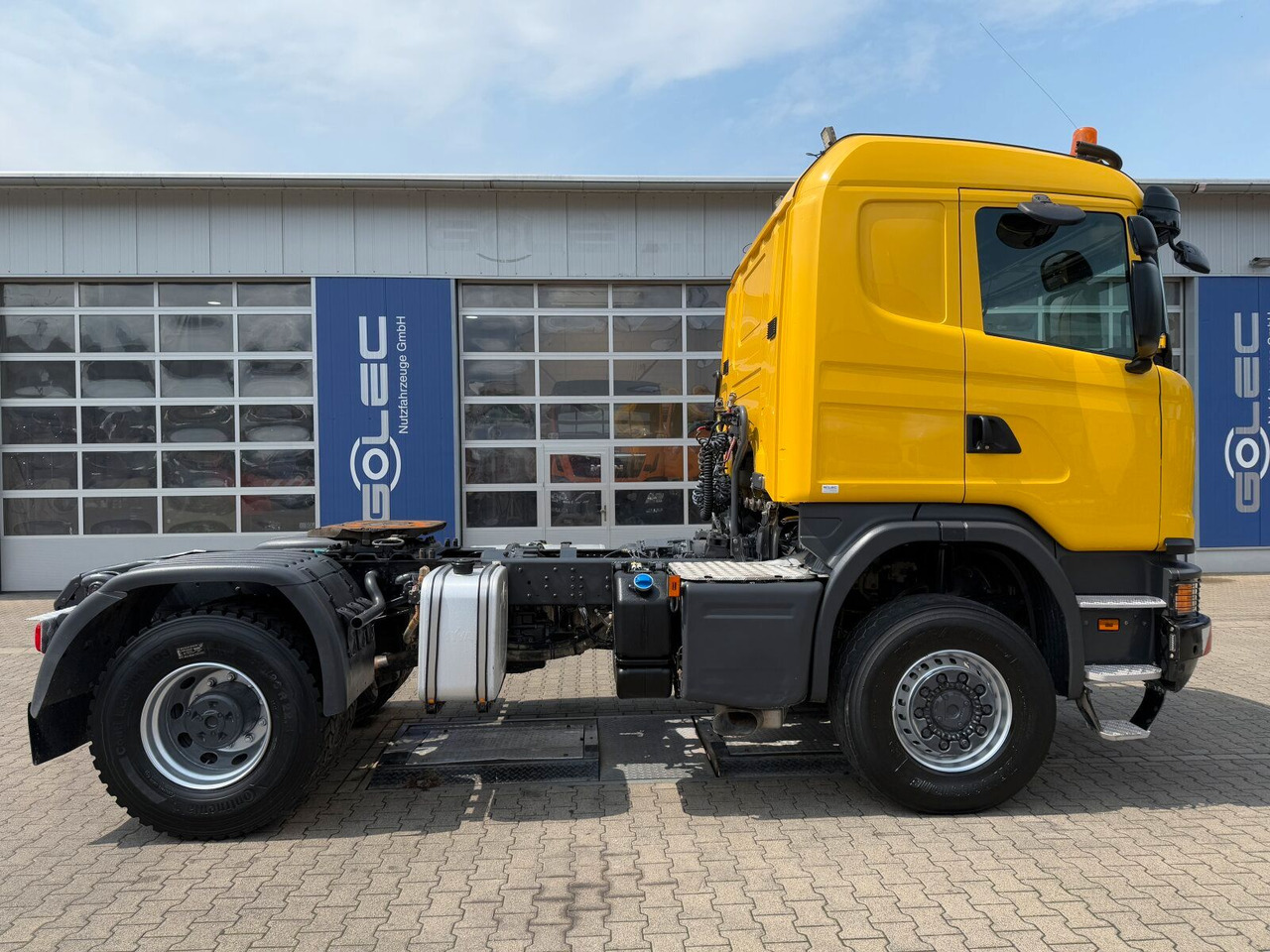 Scania G450 4x4 Euro 6 SZM Kipphydraulik Blatt/ Luft - Tractor unit: picture 2 Scania G450 4x4 Euro 6 SZM Kipphydraulik Blatt/ Luft - Tractor unit: picture 2