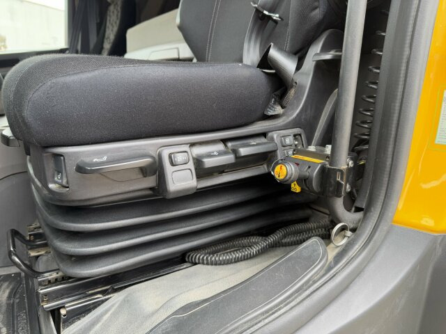 Scania G450 XT 4x4 Euro 6 SZM Kipphydraulik Blatt/ Luft - Tractor unit: picture 5 Scania G450 XT 4x4 Euro 6 SZM Kipphydraulik Blatt/ Luft - Tractor unit: picture 5