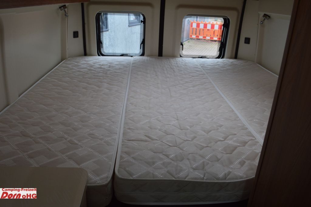 Camper van Hobby Vantana De Luxe K65 ET Anhängerkupplung: picture 13