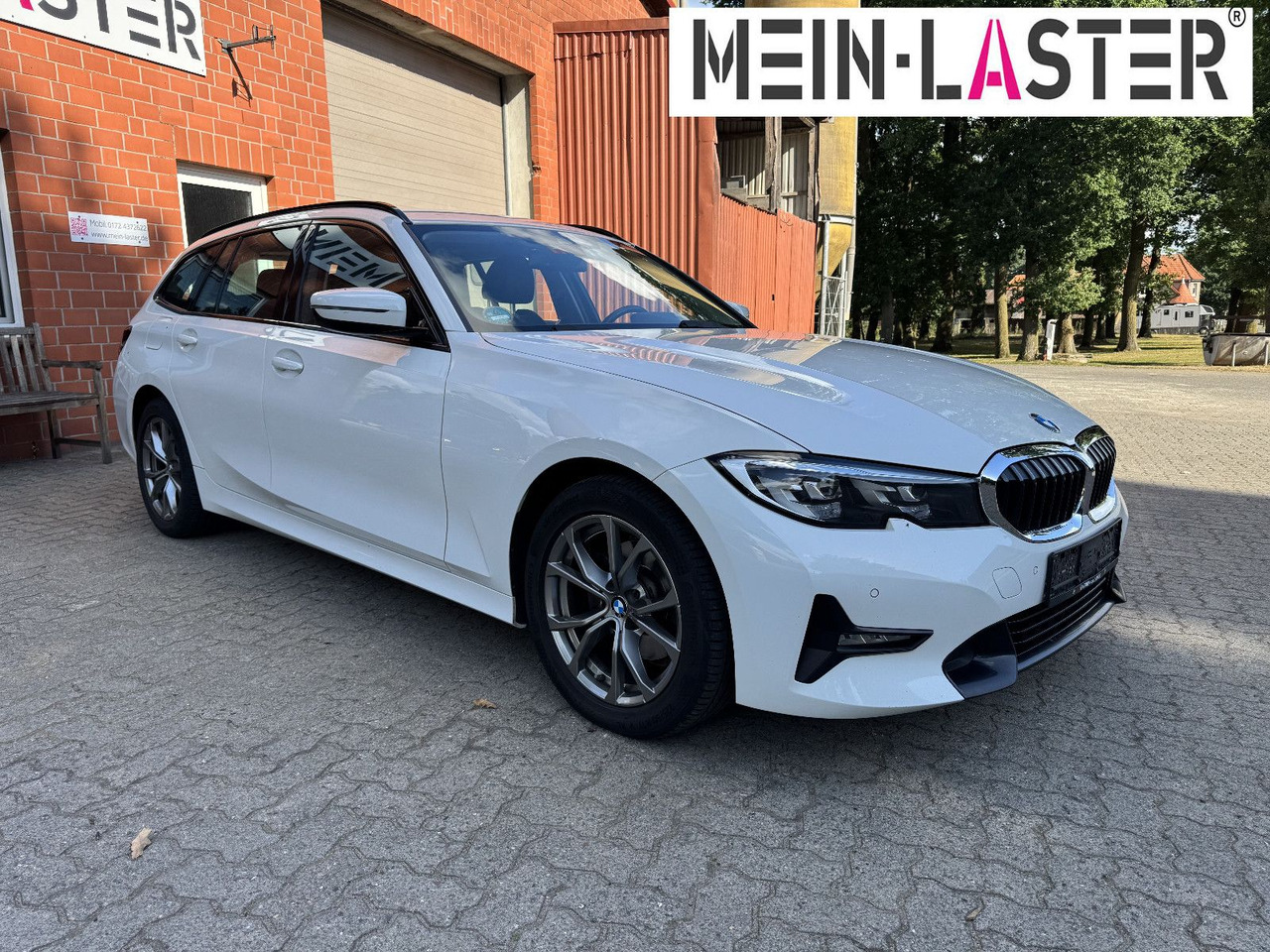 BMW 320 d xDrive touring Sport Line shadow AHK - Estate car: picture 2 BMW 320 d xDrive touring Sport Line shadow AHK - Estate car: picture 2