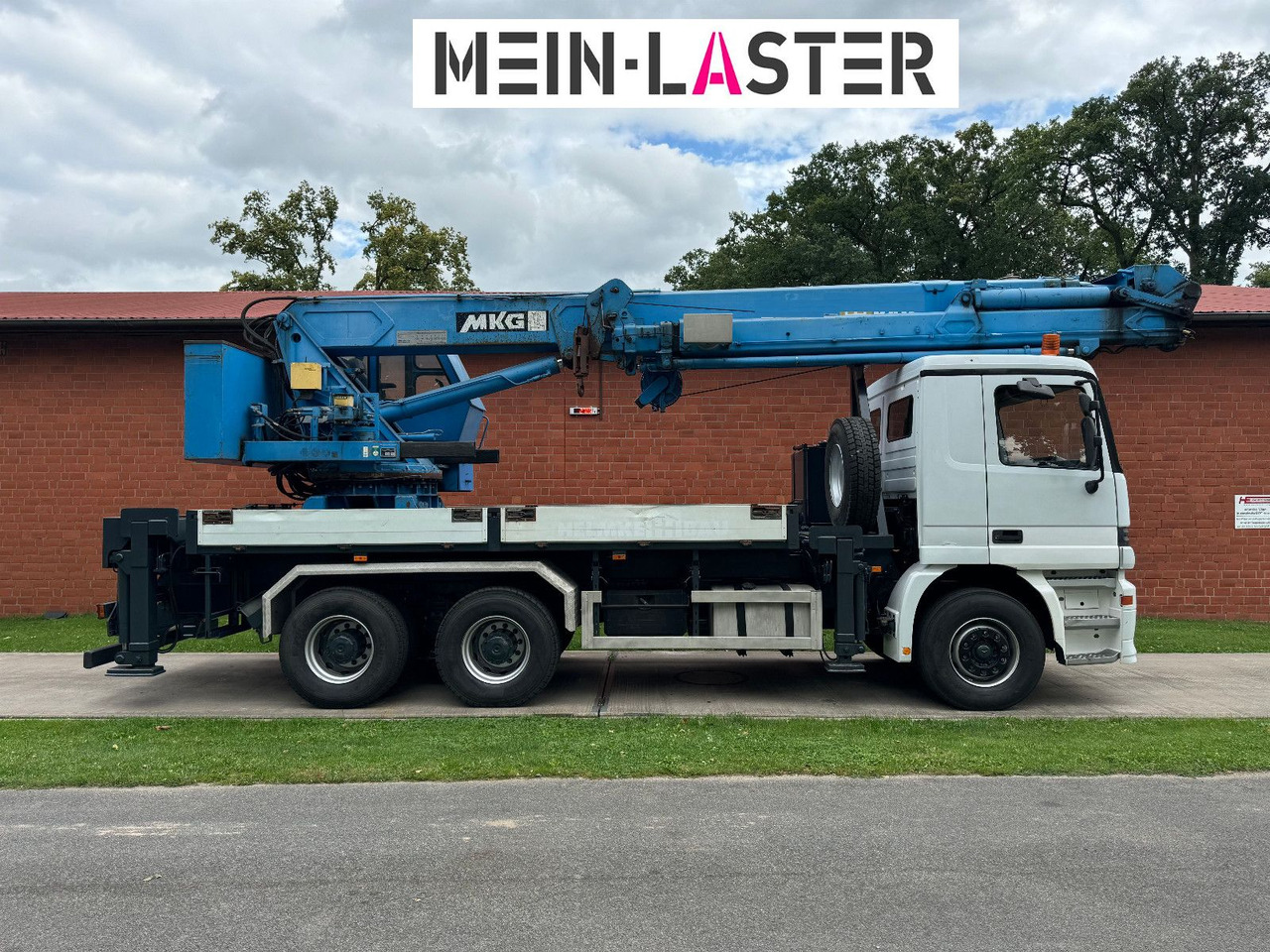 Mercedes-Benz 3335 V6 MKG 550 Ta2-a2 -46m 420 kg Funk - Crane truck: picture 5 Mercedes-Benz 3335 V6 MKG 550 Ta2-a2 -46m 420 kg Funk - Crane truck: picture 5