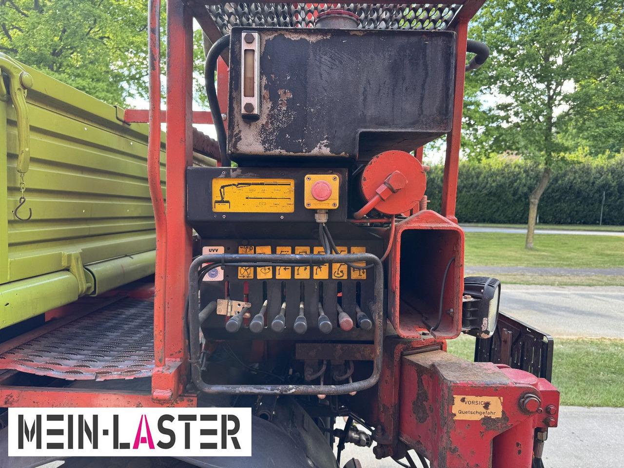 Crane truck Unimog U 1650 PK 10500 Kran 15 m max. 3,9 t Seilwinde: picture 17