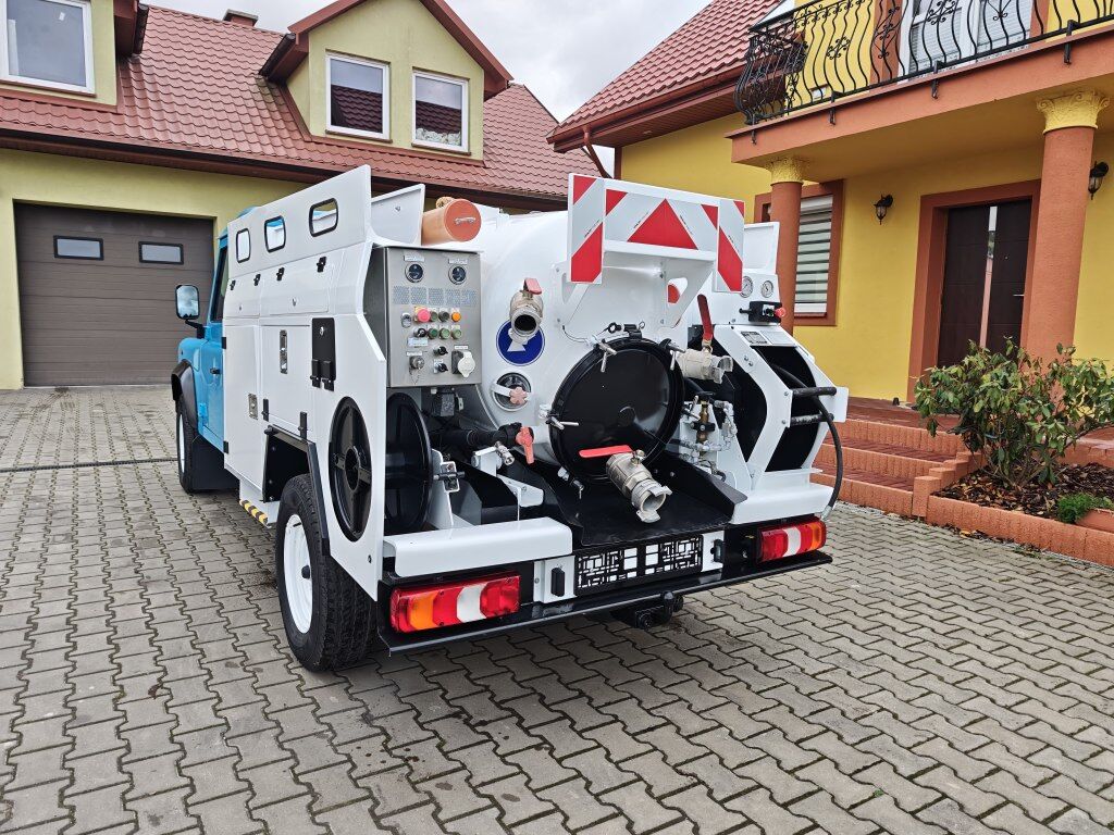 Land Rover Defender 130 RIVARD Premium - Vacuum truck: picture 4 Land Rover Defender 130 RIVARD Premium - Vacuum truck: picture 4