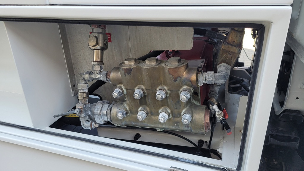 Vacuum truck Renault Maxity 140dxi Kanalreiniger COMBI CLEANER VAACUM Hydrocureur: picture 39