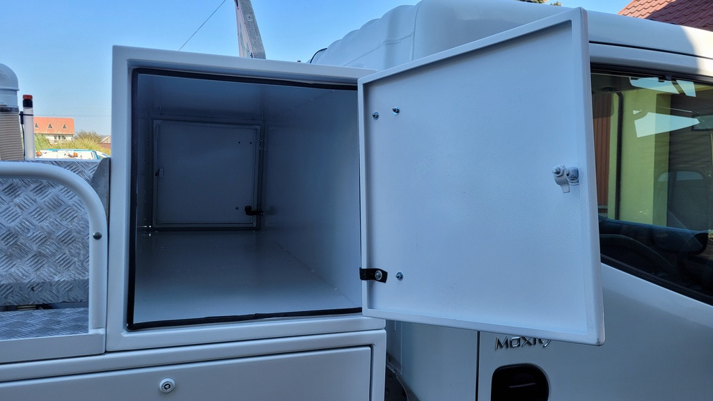 Vacuum truck Renault Maxity 140dxi Kanalreiniger COMBI CLEANER VAACUM Hydrocureur: picture 36