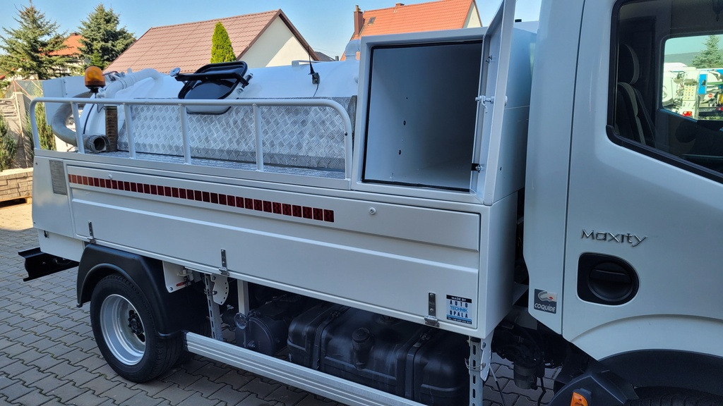 Vacuum truck Renault Maxity 140dxi Kanalreiniger COMBI CLEANER VAACUM Hydrocureur: picture 35