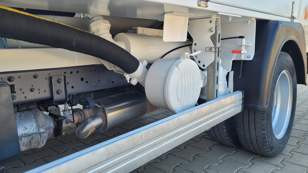 Vacuum truck Renault Maxity 140dxi Kanalreiniger COMBI CLEANER VAACUM Hydrocureur: picture 28