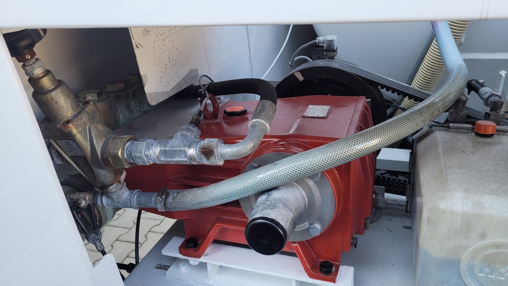 Vacuum truck Renault Maxity 140dxi Kanalreiniger COMBI CLEANER VAACUM Hydrocureur: picture 46