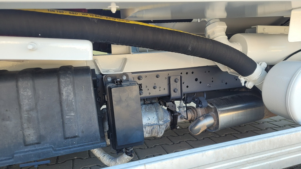 Vacuum truck Renault Maxity 140dxi Kanalreiniger COMBI CLEANER VAACUM Hydrocureur: picture 29