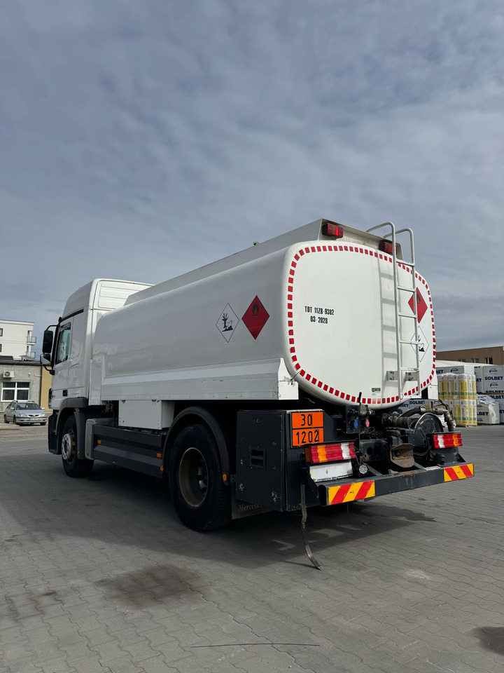 MERCEDES-BENZ Actros 1844 - Tanker truck: picture 2 MERCEDES-BENZ Actros 1844 - Tanker truck: picture 2