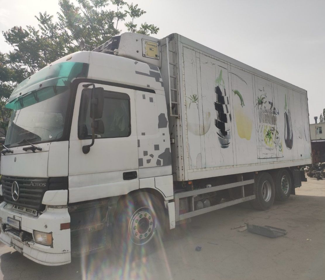 Refrigerator truck MERCEDES-BENZ Actros 2543: picture 6