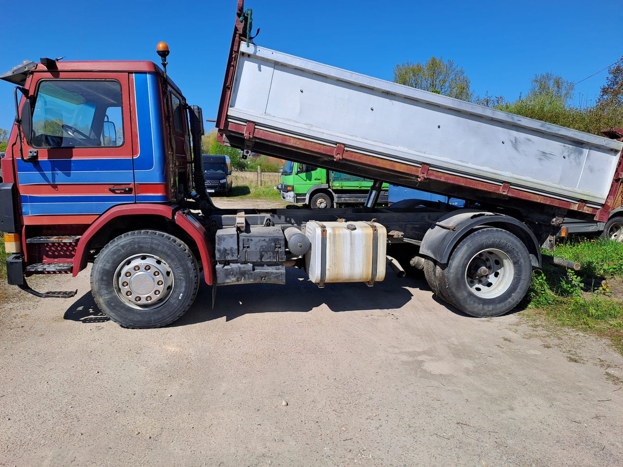 SCANIA 93 - Tipper: picture 3 SCANIA 93 - Tipper: picture 3