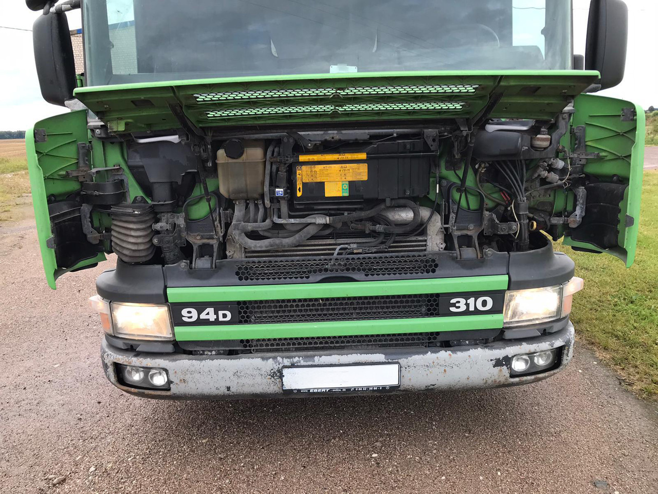 SCANIA 94D.310 - Box truck: picture 3 SCANIA 94D.310 - Box truck: picture 3