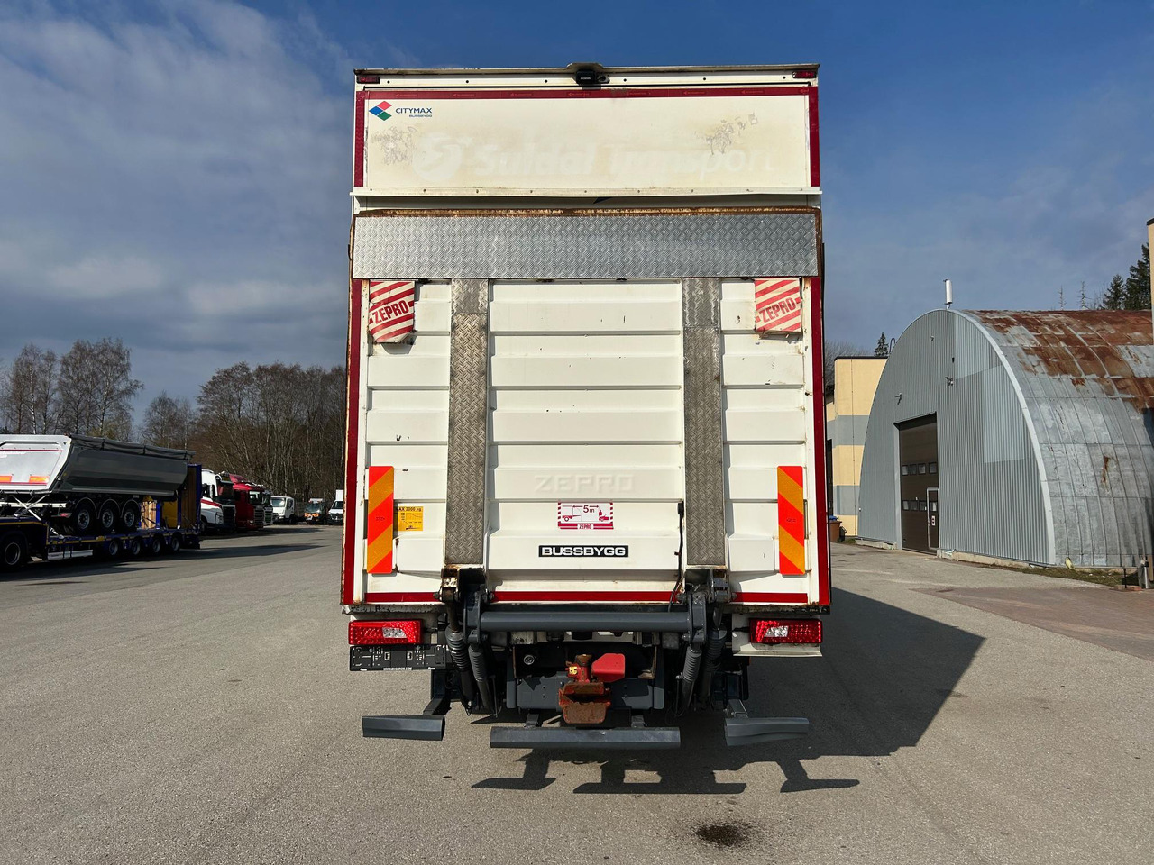 SCANIA G490 - Refrigerator truck: picture 3 SCANIA G490 - Refrigerator truck: picture 3