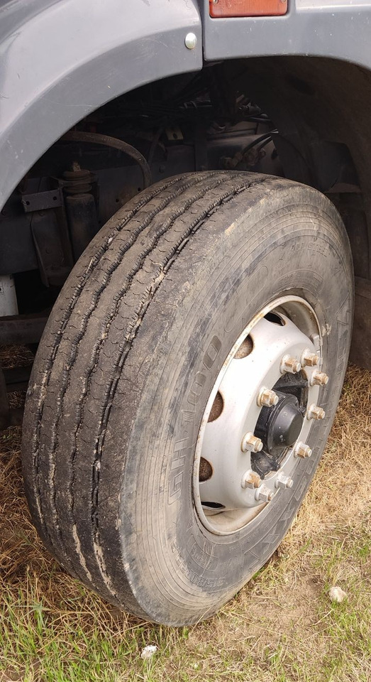 Tractor unit DAF 95XF380: picture 15