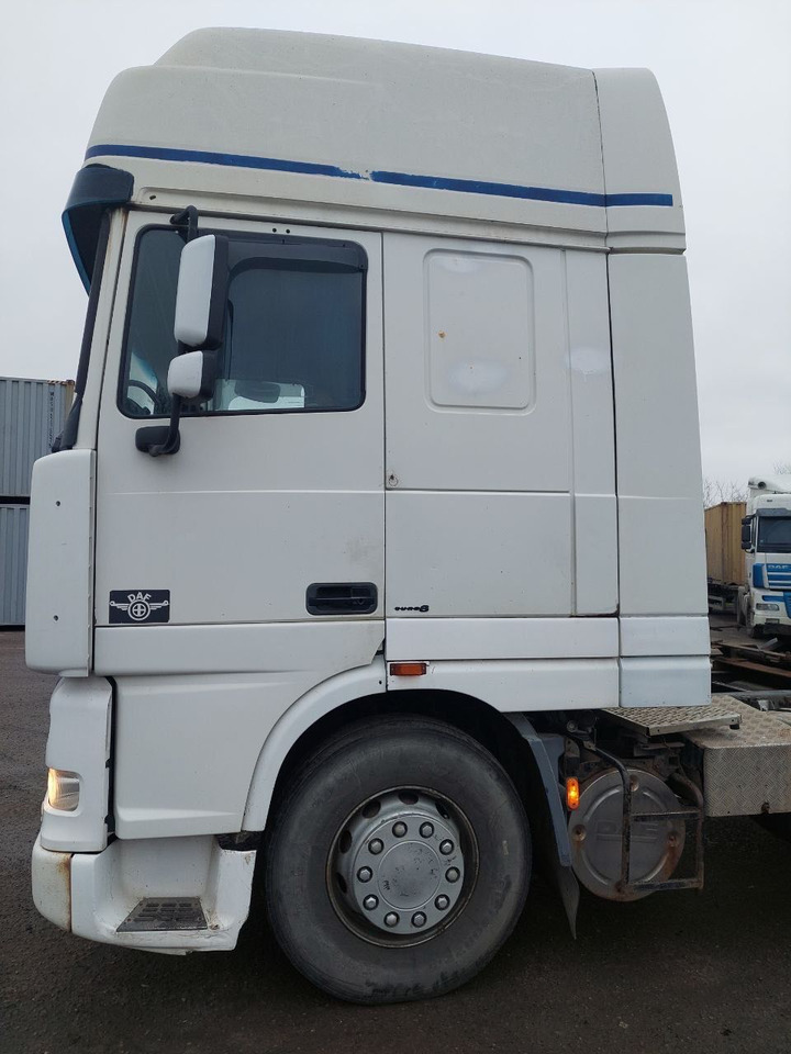 DAF XF 95.430 - Tractor unit: picture 4 DAF XF 95.430 - Tractor unit: picture 4