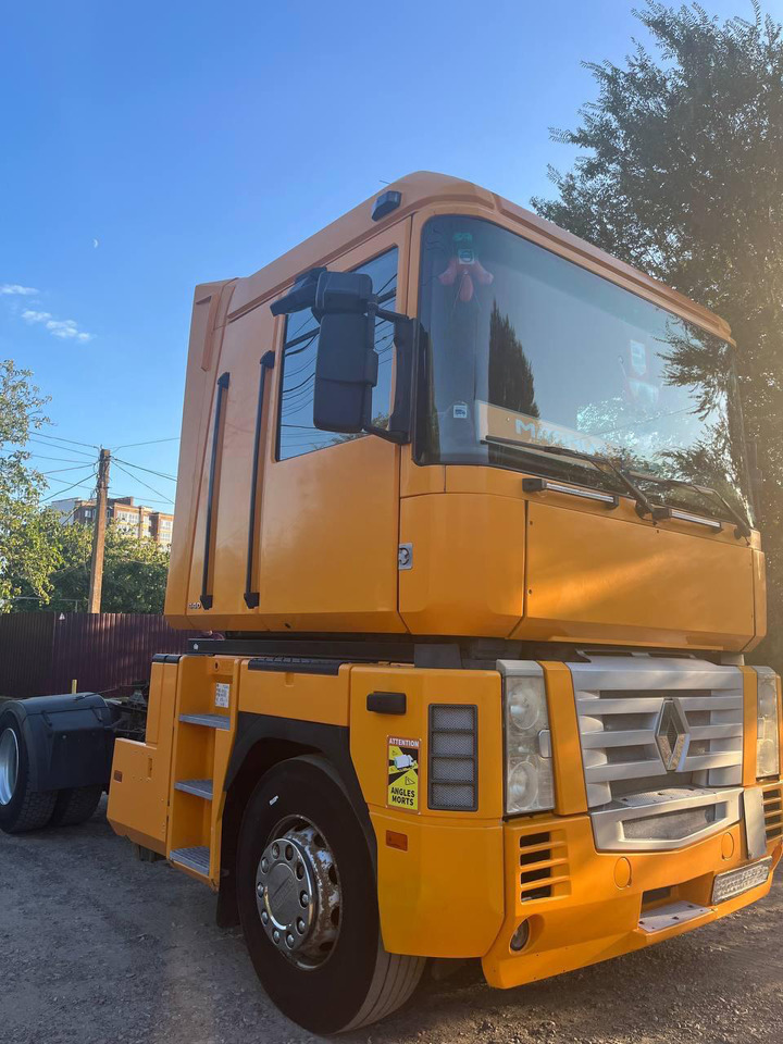 RENAULT Magnum 440 - Tractor unit: picture 1 RENAULT Magnum 440 - Tractor unit: picture 1