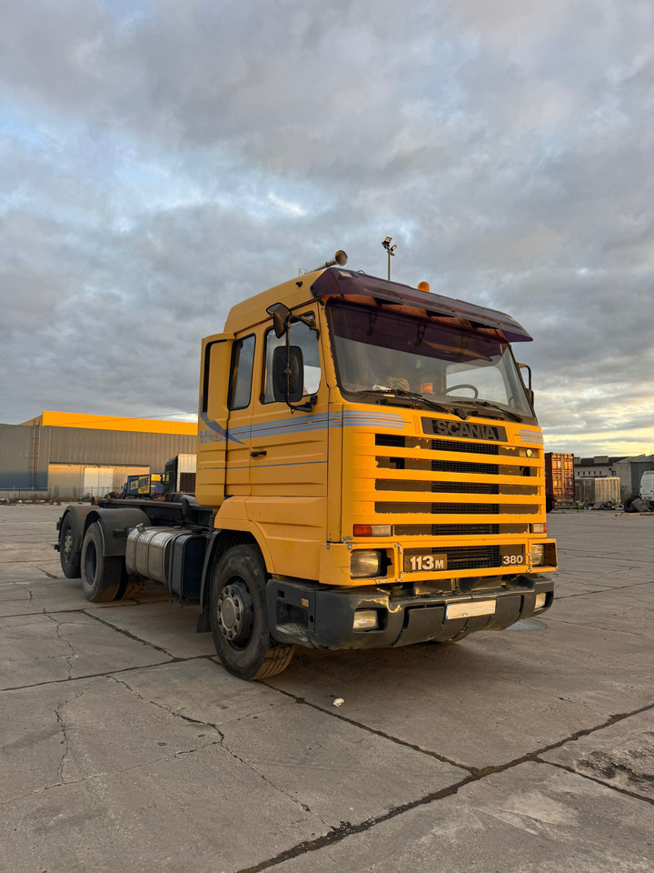 SCANIA 113M 380 - Tractor unit: picture 1 SCANIA 113M 380 - Tractor unit: picture 1