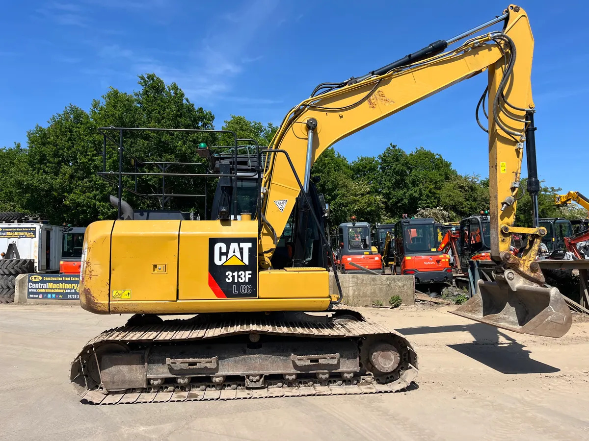 CAT 313FL Stock No T312 - Crawler excavator: picture 1 CAT 313FL Stock No T312 - Crawler excavator: picture 1