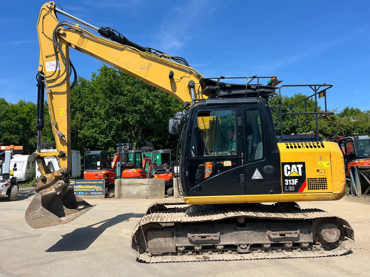 CAT 313FL Stock No T312 - Crawler excavator: picture 5 CAT 313FL Stock No T312 - Crawler excavator: picture 5