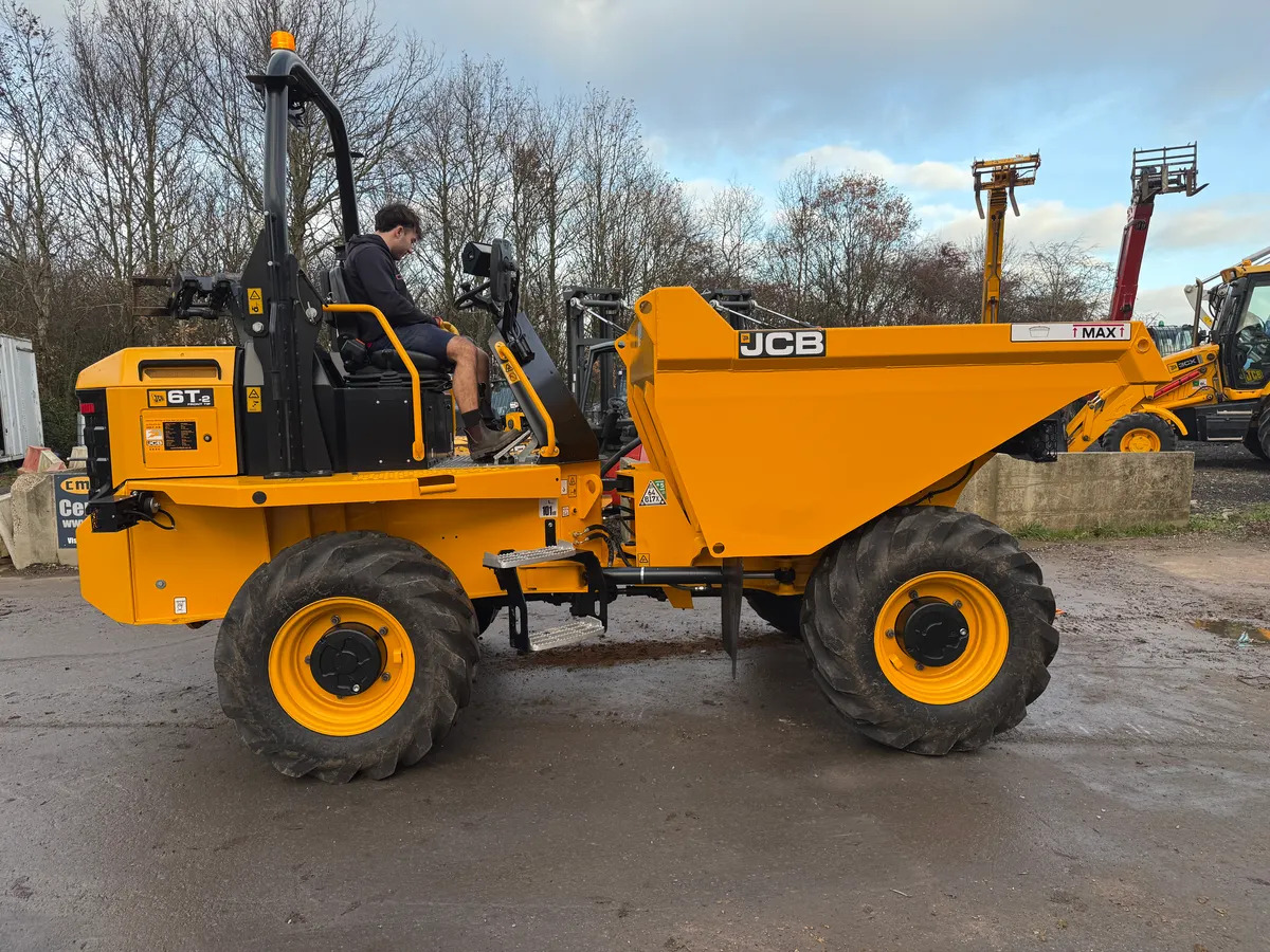 JCB 6FT-2S5 Stock C2604 - Mini dumper: picture 1 JCB 6FT-2S5 Stock C2604 - Mini dumper: picture 1