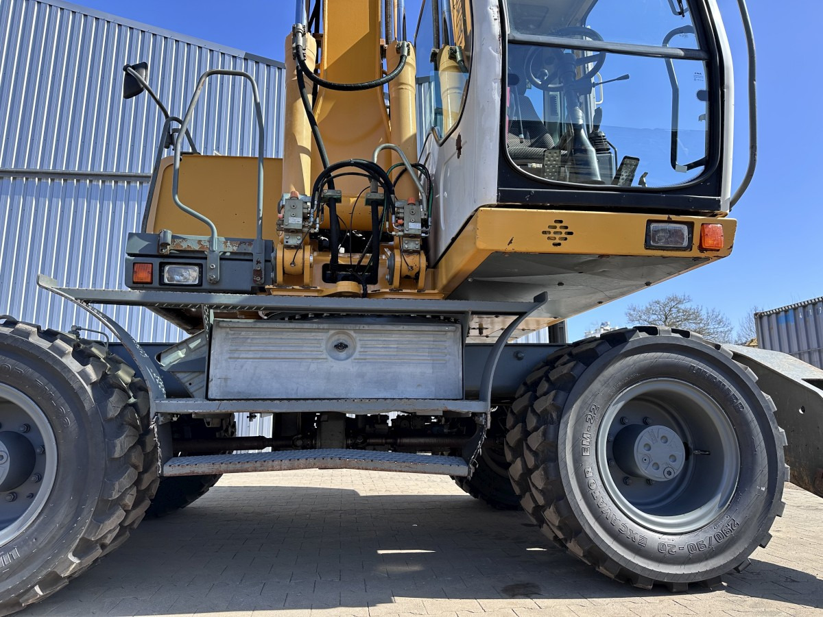 Wheel excavator LIEBHERR A 314 All hydr. lines SW 33- 30 Km/h: picture 45