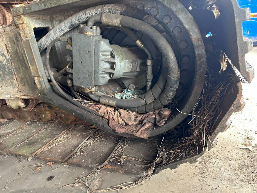 Liebherr LRB 155 for parts breaking dismantling - Pile driver: picture 4 Liebherr LRB 155 for parts breaking dismantling - Pile driver: picture 4