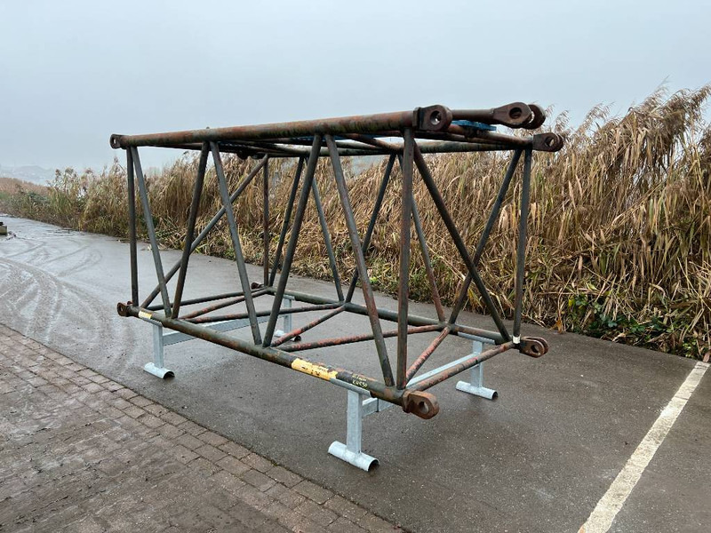 Hitachi KH 230-3 - Truck mounted crane for Construction machinery: picture 2 Hitachi KH 230-3 - Truck mounted crane for Construction machinery: picture 2