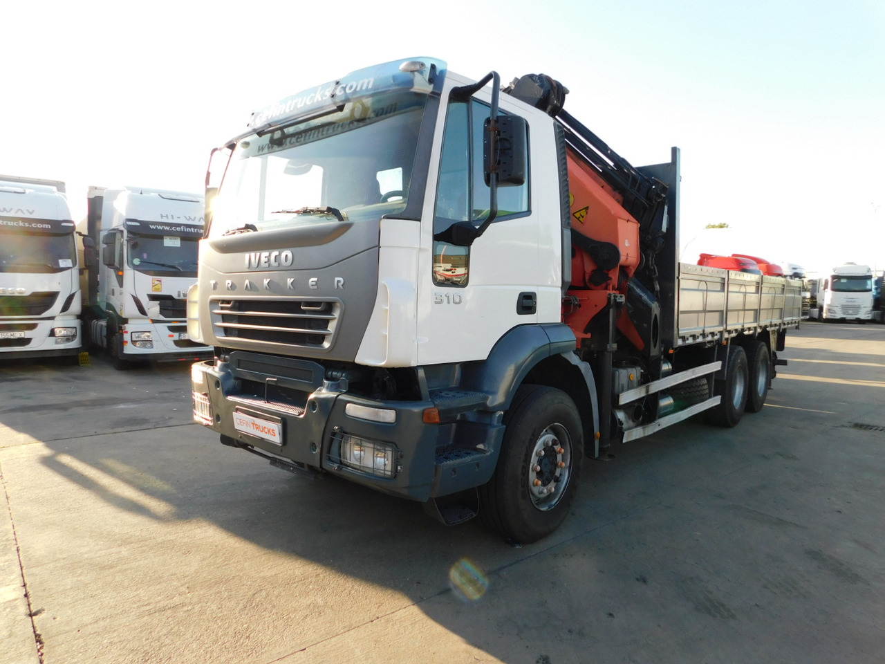 Iveco Magirus trakker - Dropside/ Flatbed truck, Crane truck: picture 1 Iveco Magirus trakker - Dropside/ Flatbed truck, Crane truck: picture 1