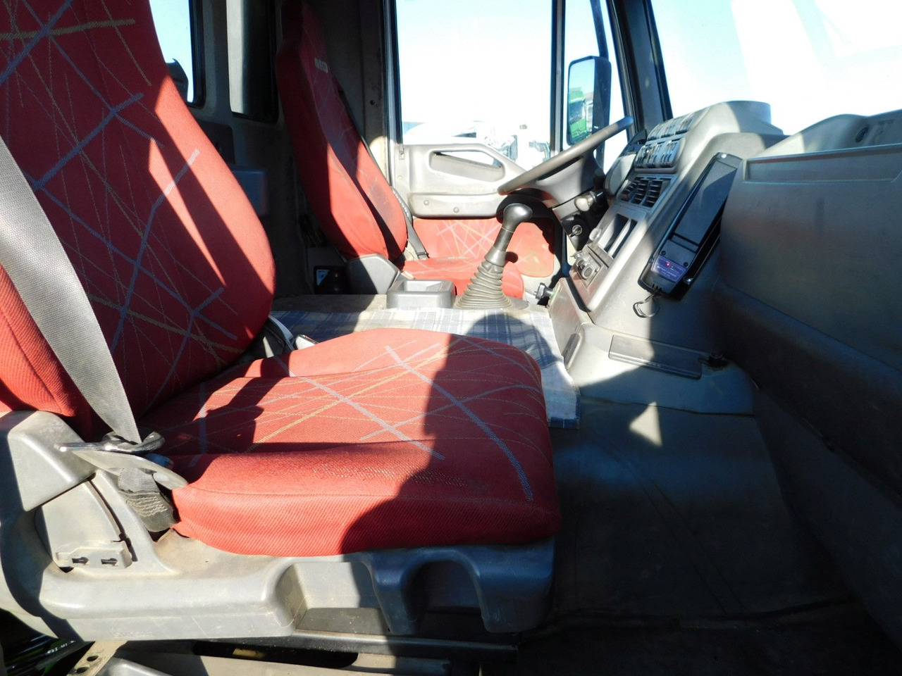 Iveco Magirus trakker - Dropside/ Flatbed truck, Crane truck: picture 5 Iveco Magirus trakker - Dropside/ Flatbed truck, Crane truck: picture 5