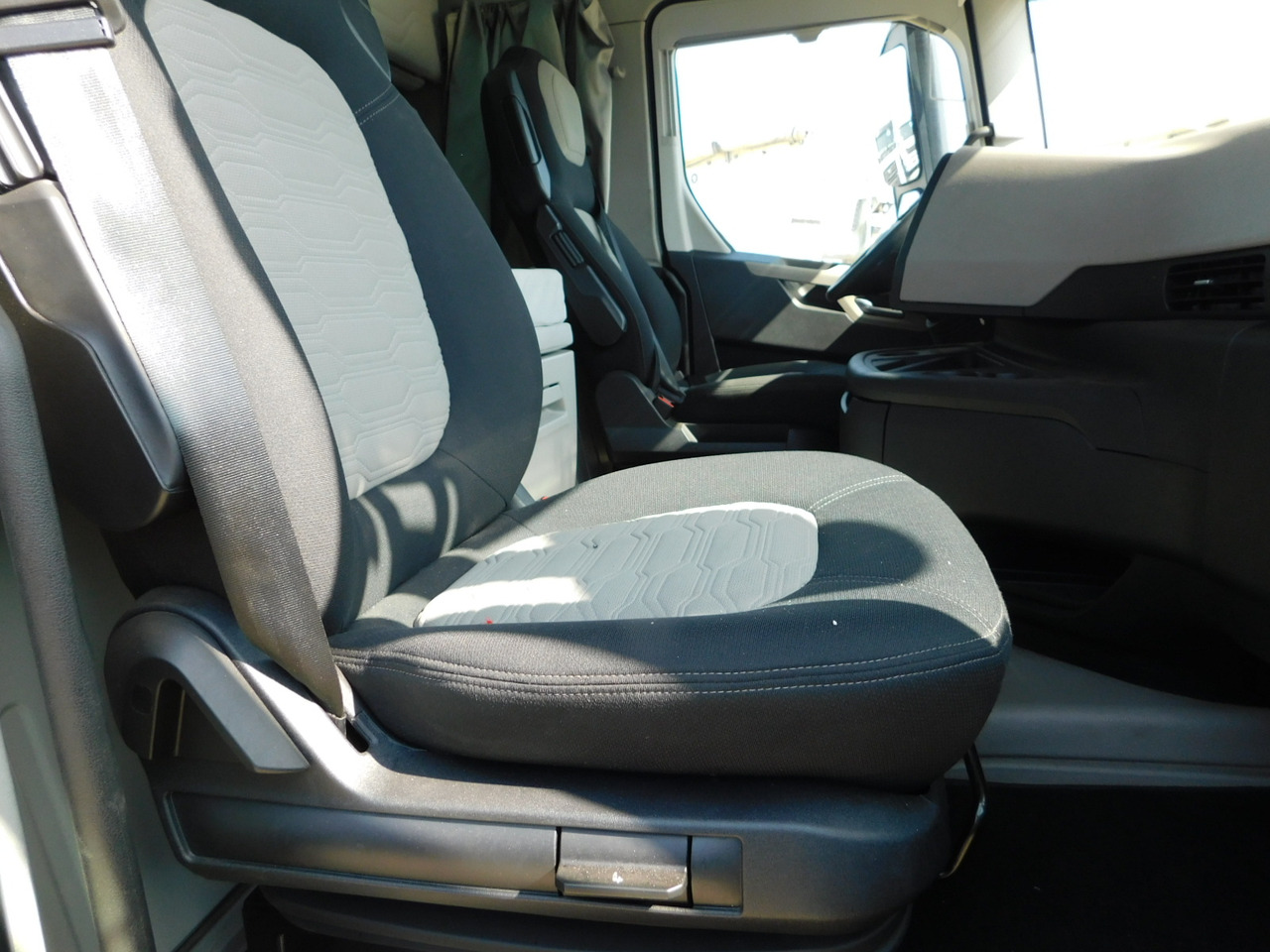 Ford F max ll 4x2 scab e6 eco 16spdamt ecotorq - Tractor unit: picture 5 Ford F max ll 4x2 scab e6 eco 16spdamt ecotorq - Tractor unit: picture 5